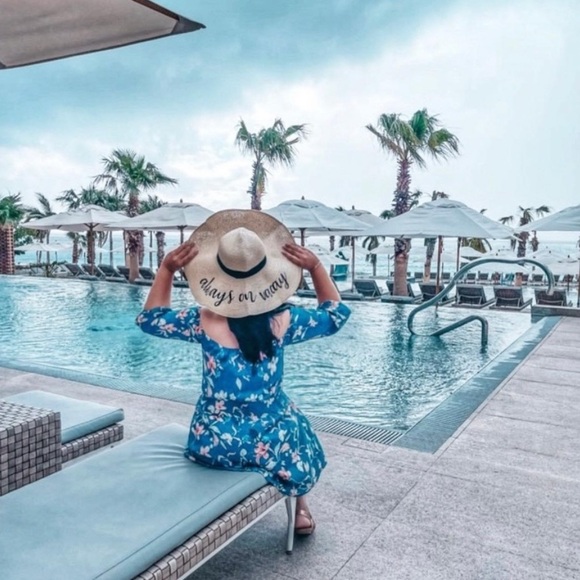 Nursehazy LIVE SHOW starts NOW!!! 🥳🩵✨ - Picture 4 of 5